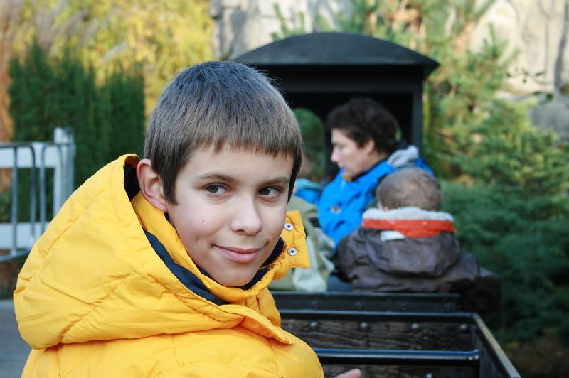 Jacob smiler.jpg - Min søn i Legoland. My son in Legoland